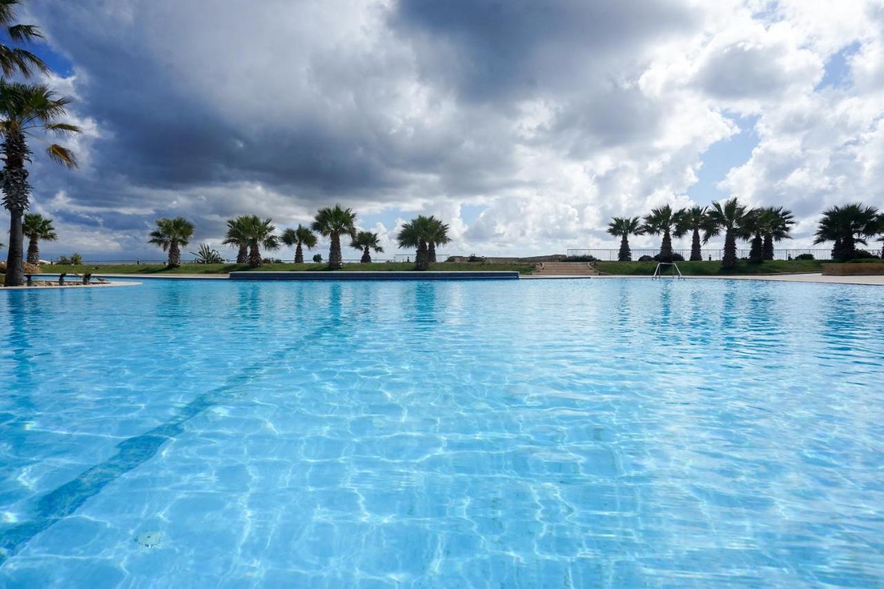 Getawaynpetto Private Duplex Maisonette With Jacuzzi Hot Tub Holiday home