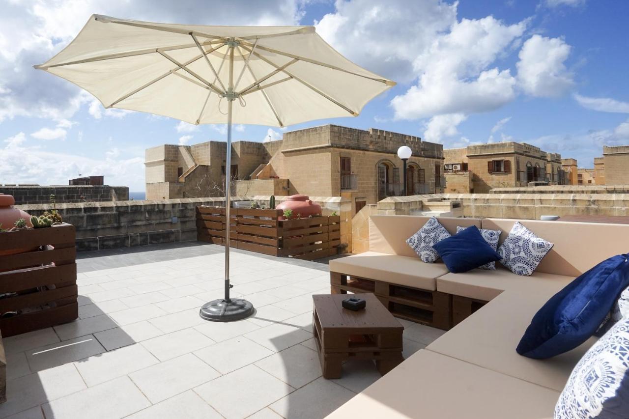 Getawaynpetto Private Duplex Maisonette With Jacuzzi Hot Tub * Mgarr