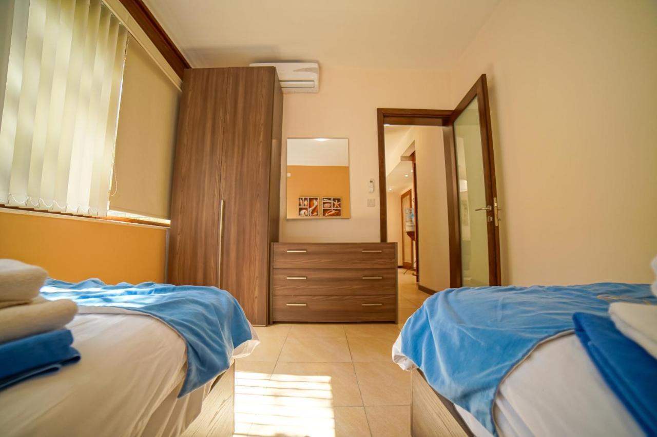 Getawaynpetto Private Duplex Maisonette With Jacuzzi Hot Tub Mgarr
