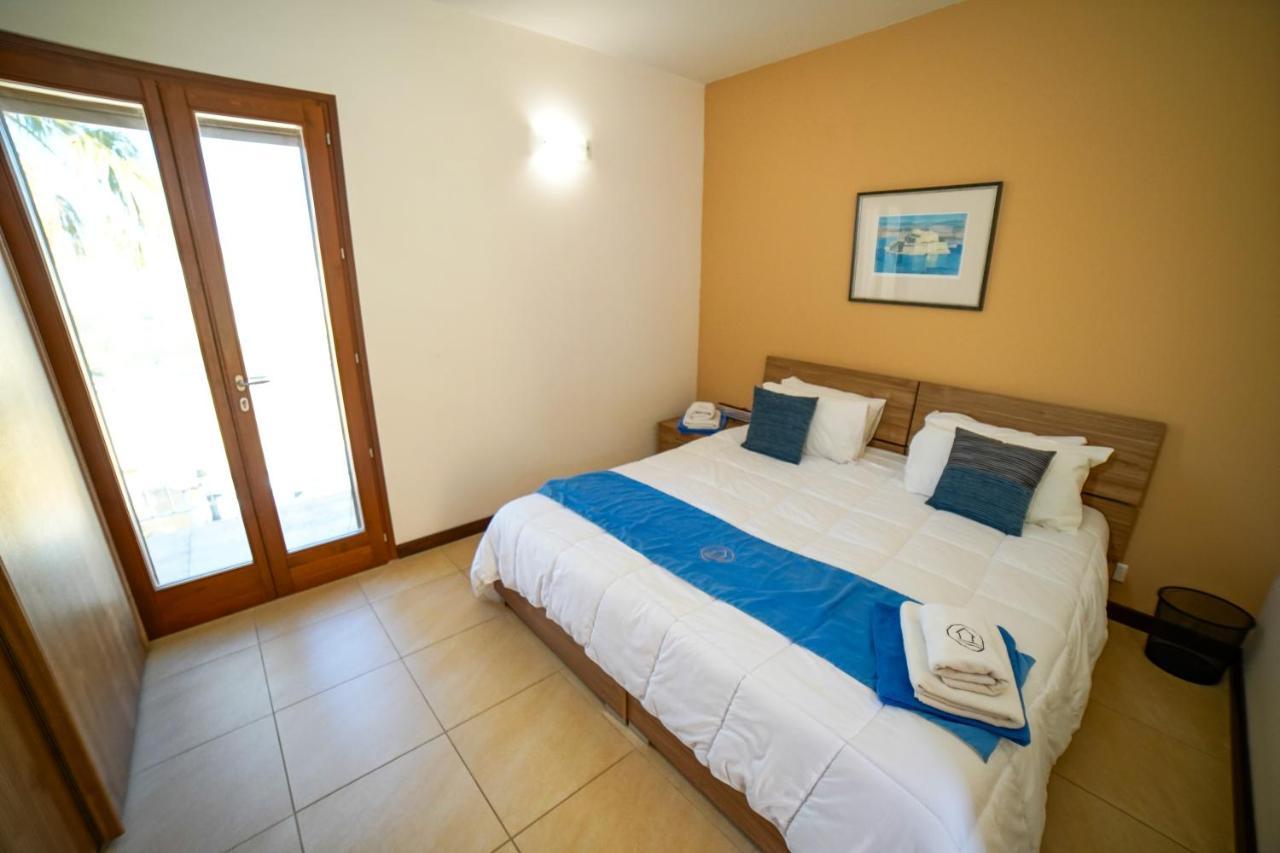 Holiday home Getawaynpetto Private Duplex Maisonette With Jacuzzi Hot Tub